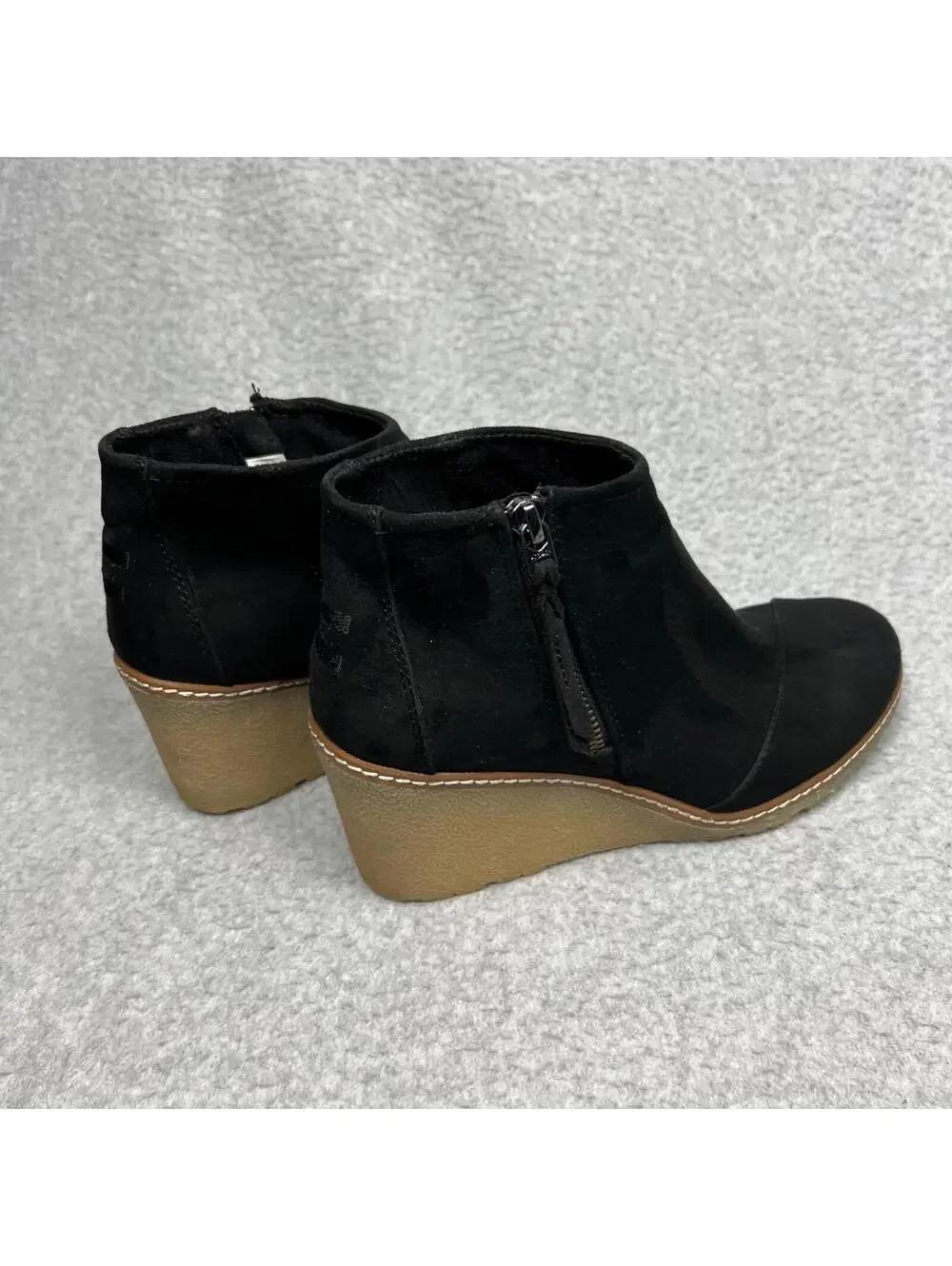TOMS Suede Wedge Zipper Ankle Boot Booties Womens Size 7.5 Casual Round Toe